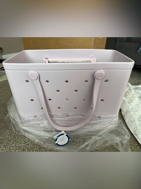 NWT BOGG BAG Perforated Tote in Light Lavender